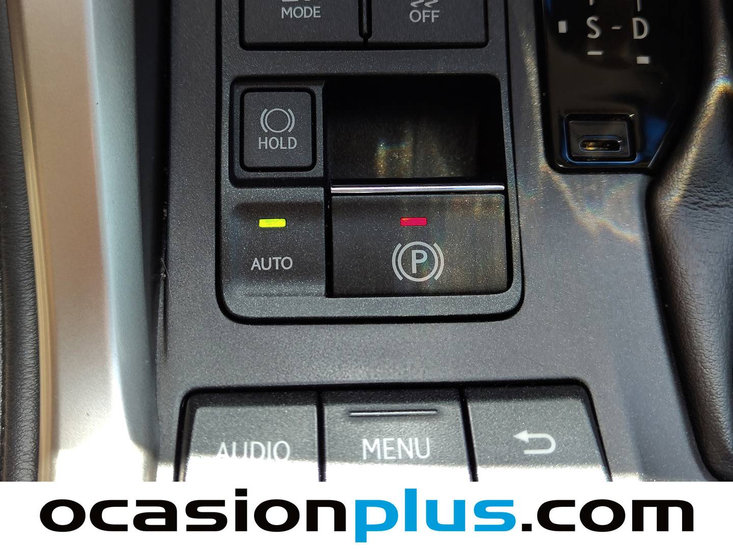 Accesorios del Lexus NX Lexus NX 300h Business Navigation 2WD (197 CV)