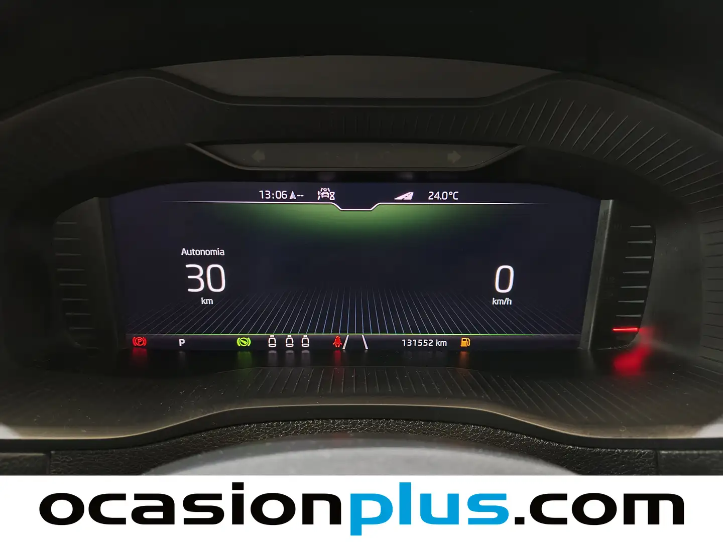 Foto Skoda Karoq Skoda Karoq 1.5 TSI ACT Scout DSG (150 CV)