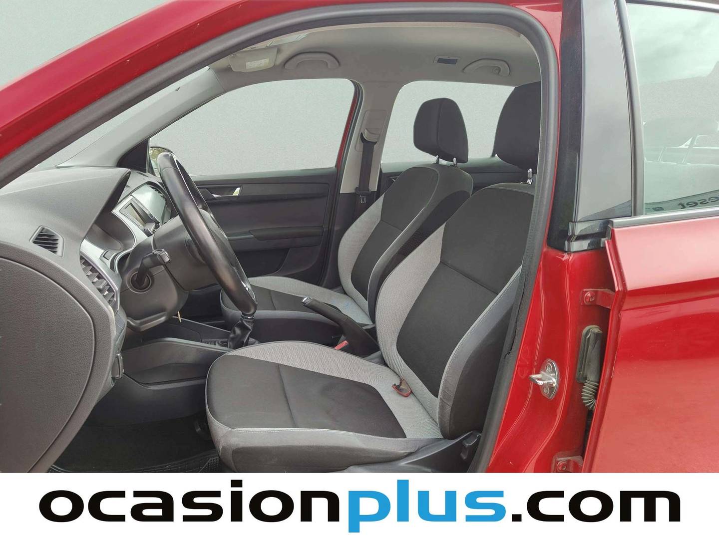 Foto asientos delanteros Skoda Fabia Skoda Fabia 1.0 MPI Ambition (75 CV)