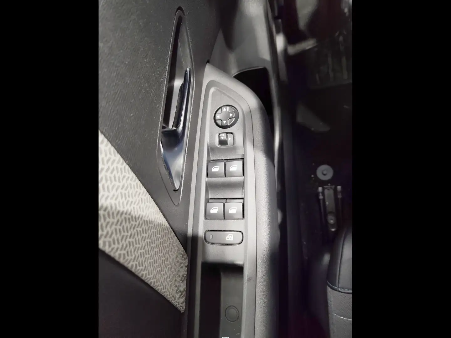 Foto Citroën C4 Citroen C4 PureTech 130 S&S 6v Feel Pack (130 CV)