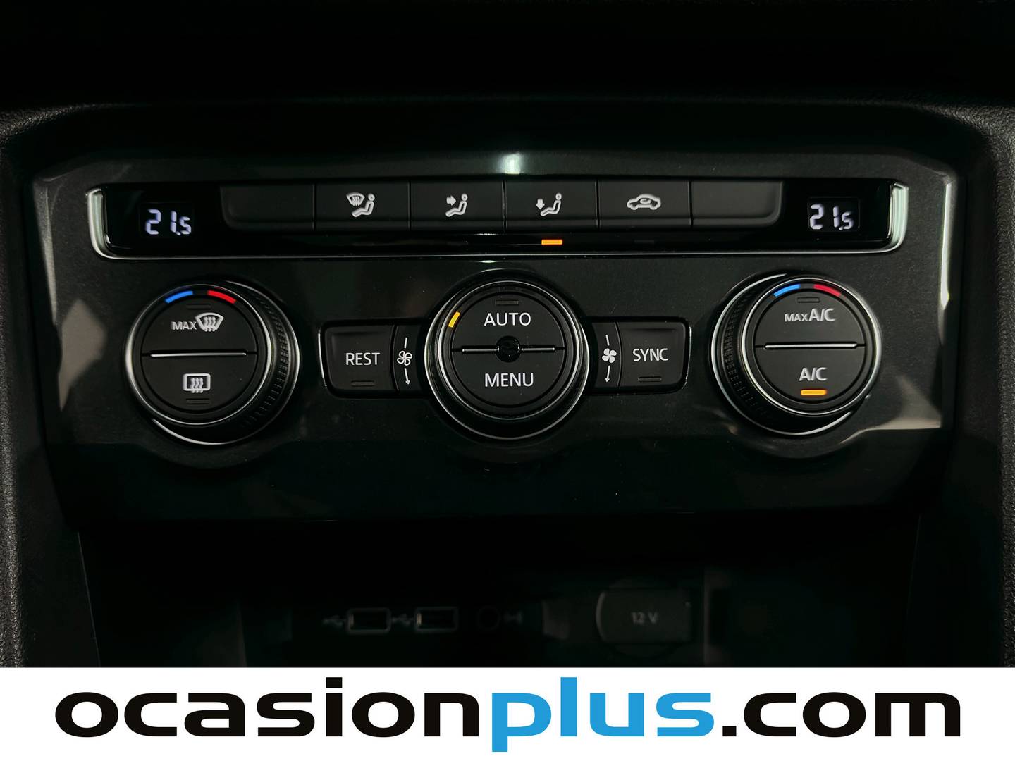 Foto Volkswagen Tiguan Volkswagen Tiguan Sport 1.5 TSI (150 CV) DSG Pack R-Line