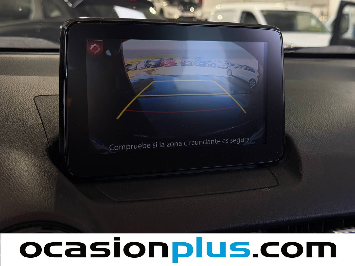 Equipamiento del Mazda CX-3 Mazda CX-3 2.0 G Zenith 2WD (121 CV)