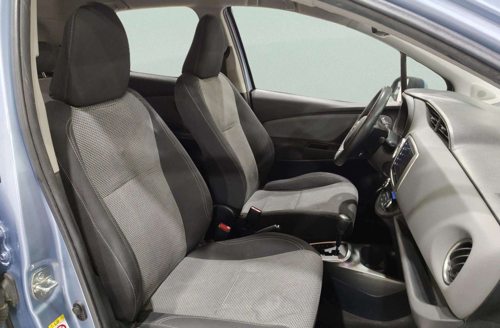 Toyota Yaris 1.5 Hybrid Active - foto 16