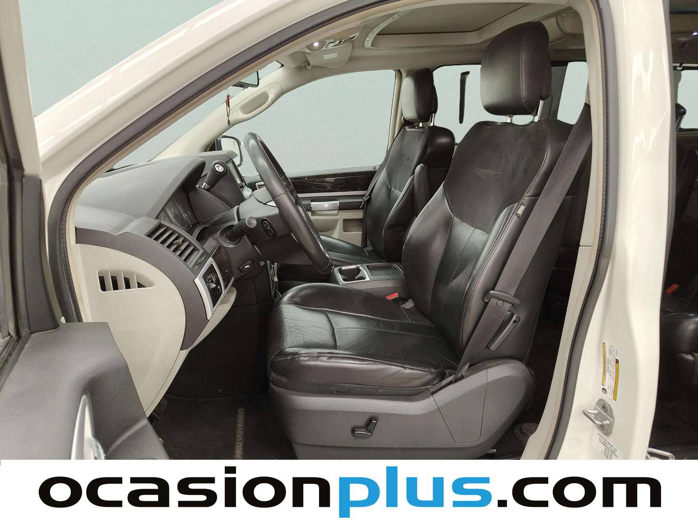 Foto asientos delanteros Chrysler Grand Voyager Chrysler Grand Voyager 2.8 CRD Limited Entretenimiento Plus (163 CV) 7 plazas