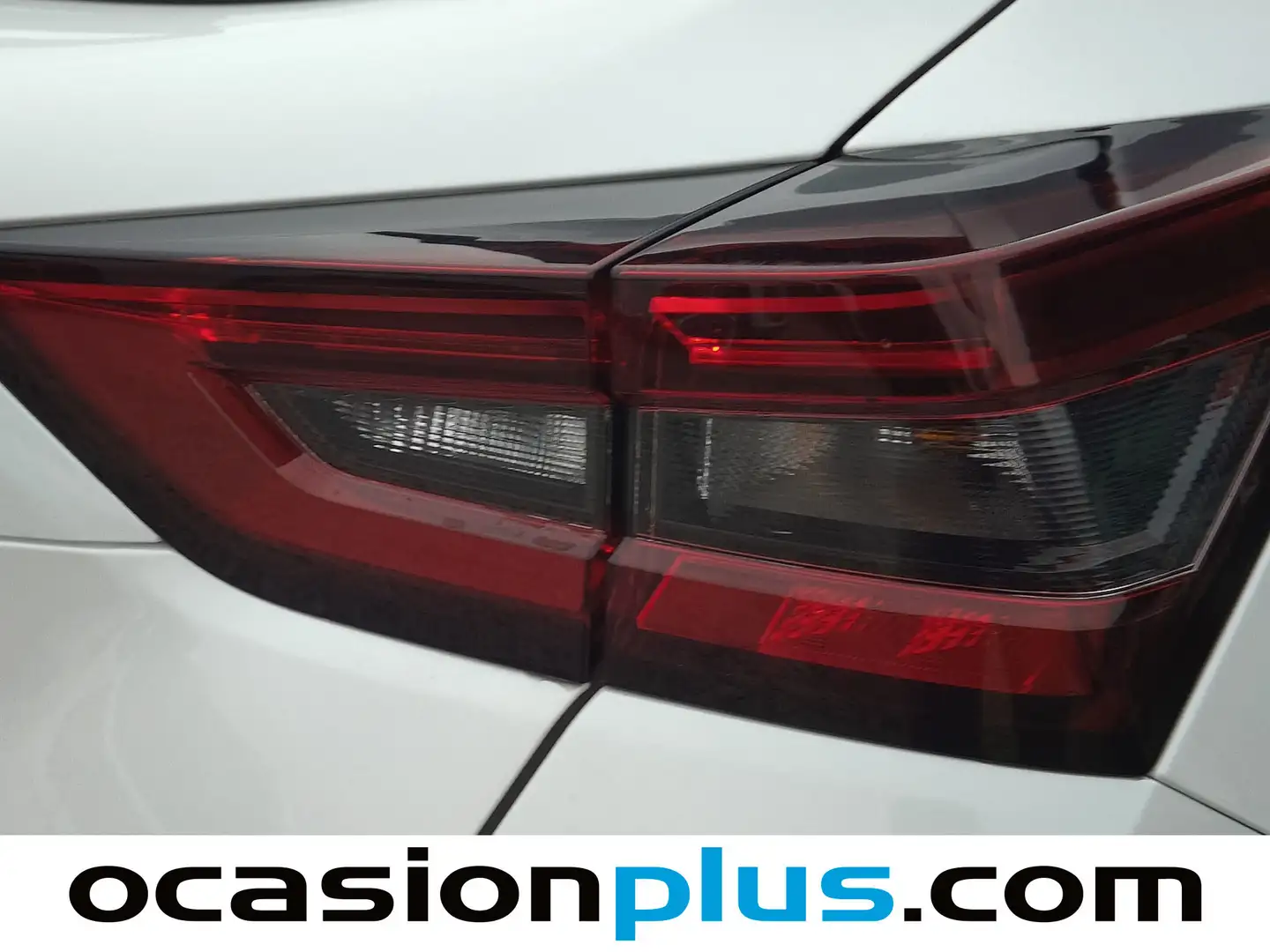 Foto Nissan JUKE Nissan Juke DIG-T N-Connecta 4x2 DCT (114 CV)