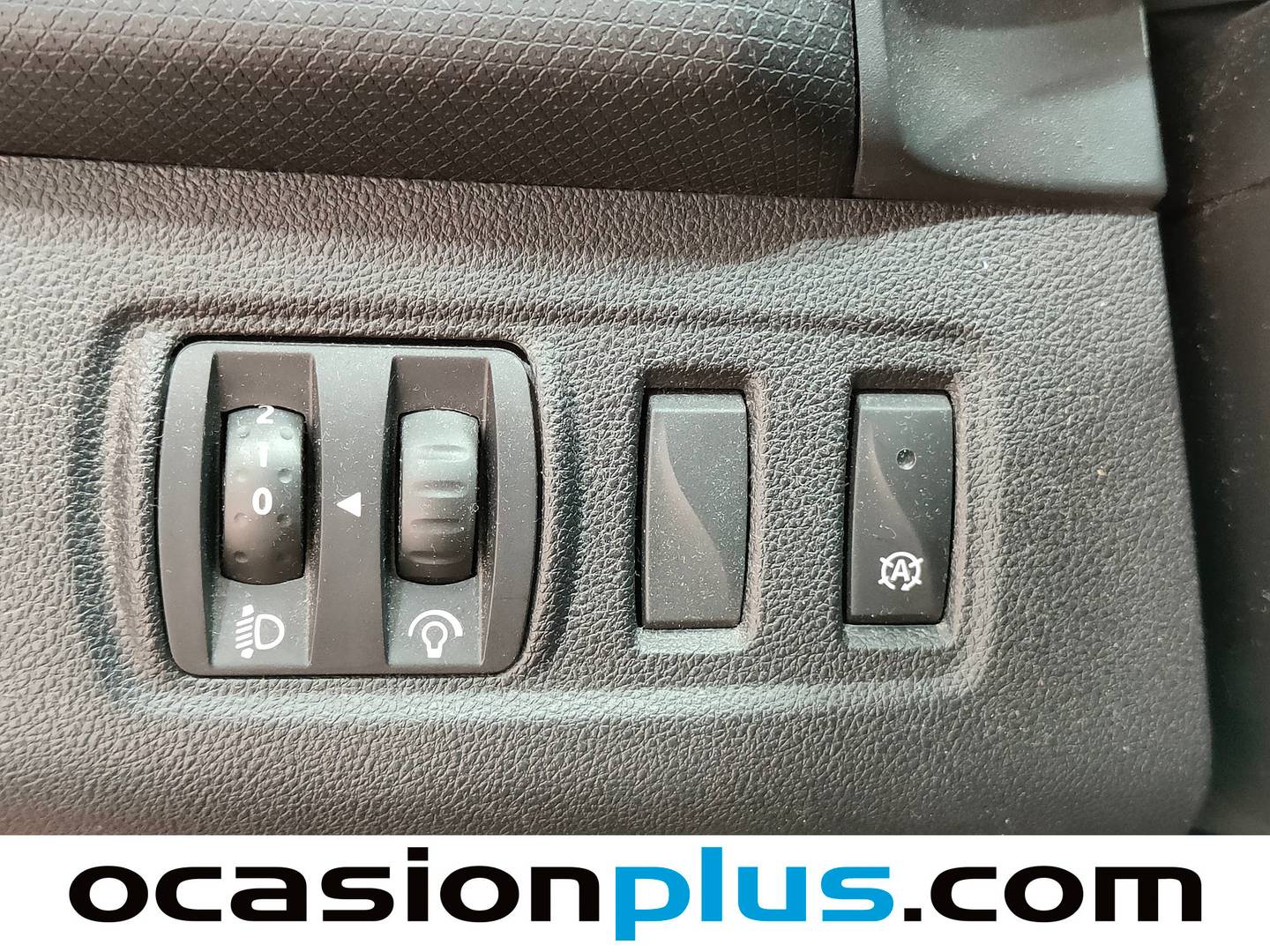 Equipamiento del Renault Clio Renault Clio Limited Energy dCi (90 CV)