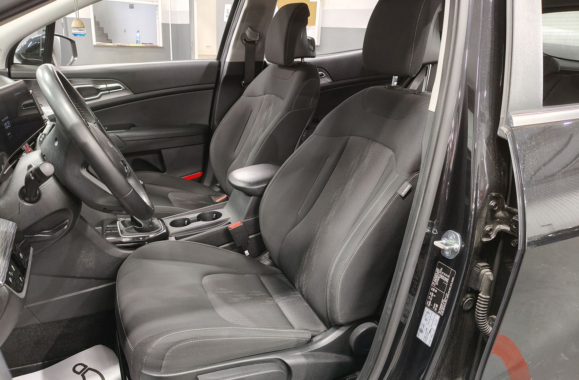 Kia Sportage 1.6 T-GDi Drive 4x2 - foto 11