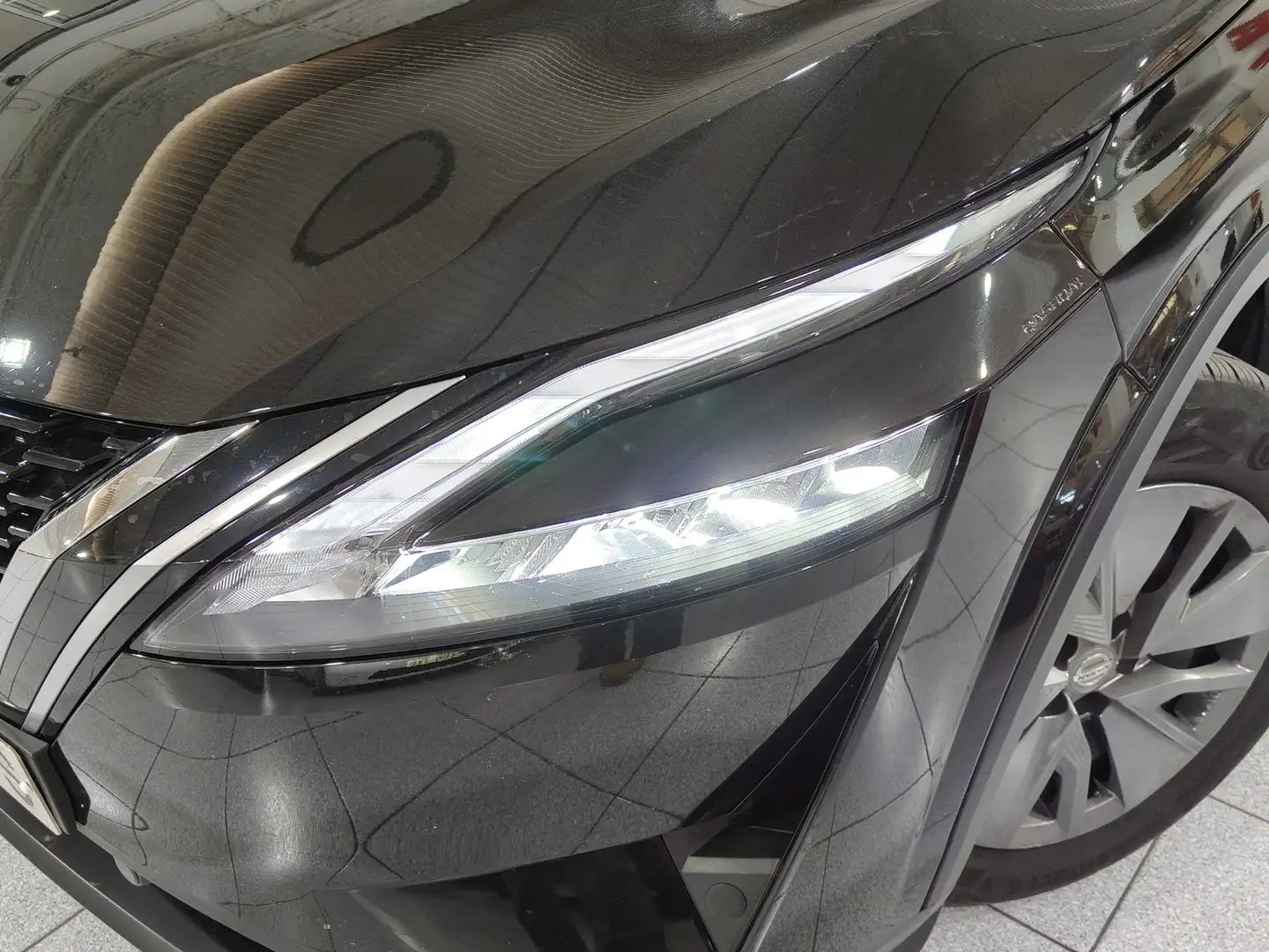 Foto Nissan QASHQAI Nissan Qashqai DIG-T 140 mHEV Visia (140 CV)