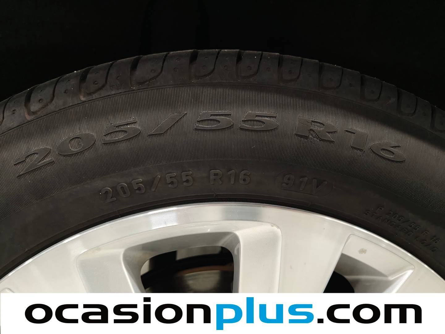 Volkswagen Golf Volkswagen Golf Special Edition 1.2 TSI BMT (110 CV) seminuevo