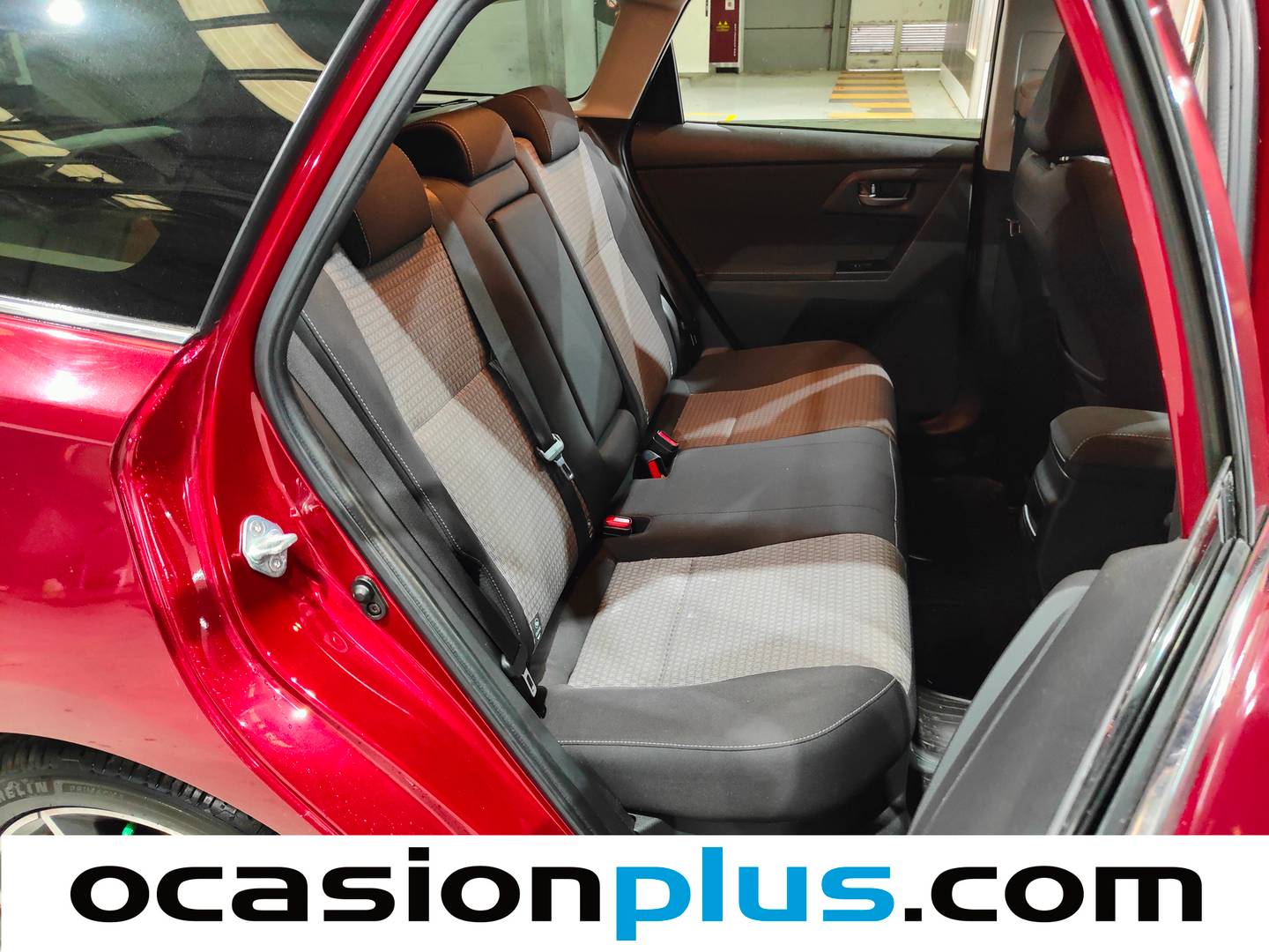 Foto Toyota Auris Toyota Auris 140H Hybrid Touring Sports Feel! (136 CV)