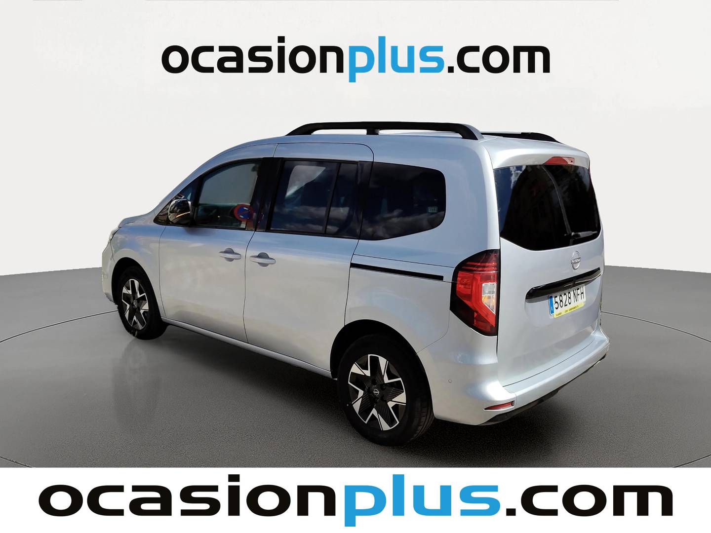 Foto trasera Nissan Townstar Nissan Townstar 1.3G L1 Tekna (130 CV) izquierda