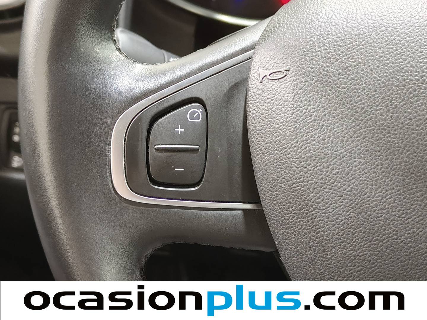 Foto Renault Clio Renault Clio Sport Tourer Zen TCe (90 CV)