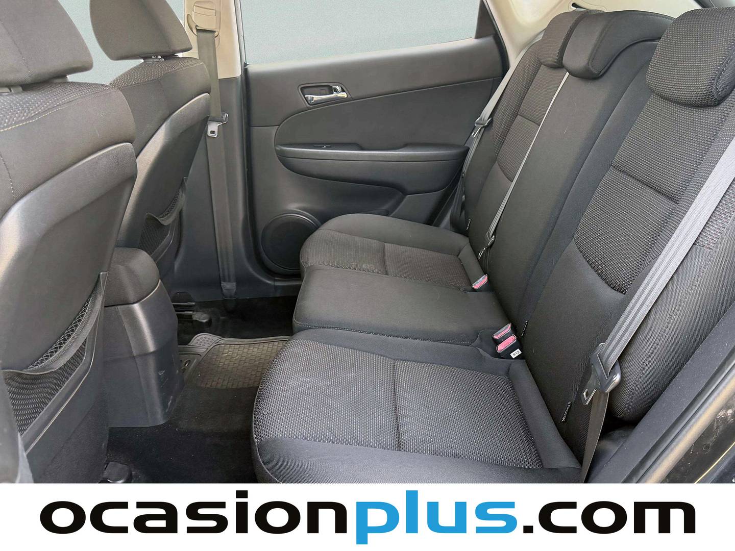 Foto asientos traseros Hyundai i30 Hyundai i30 1.6 CRDI Comfort GL (90 CV)