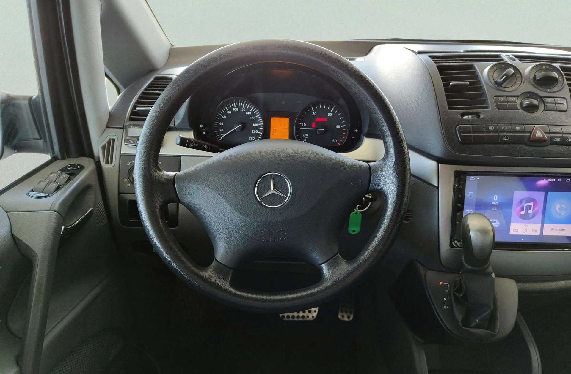 Mercedes-Benz Viano 3.0 CDI Trend Compacta 6 plazas - foto 20