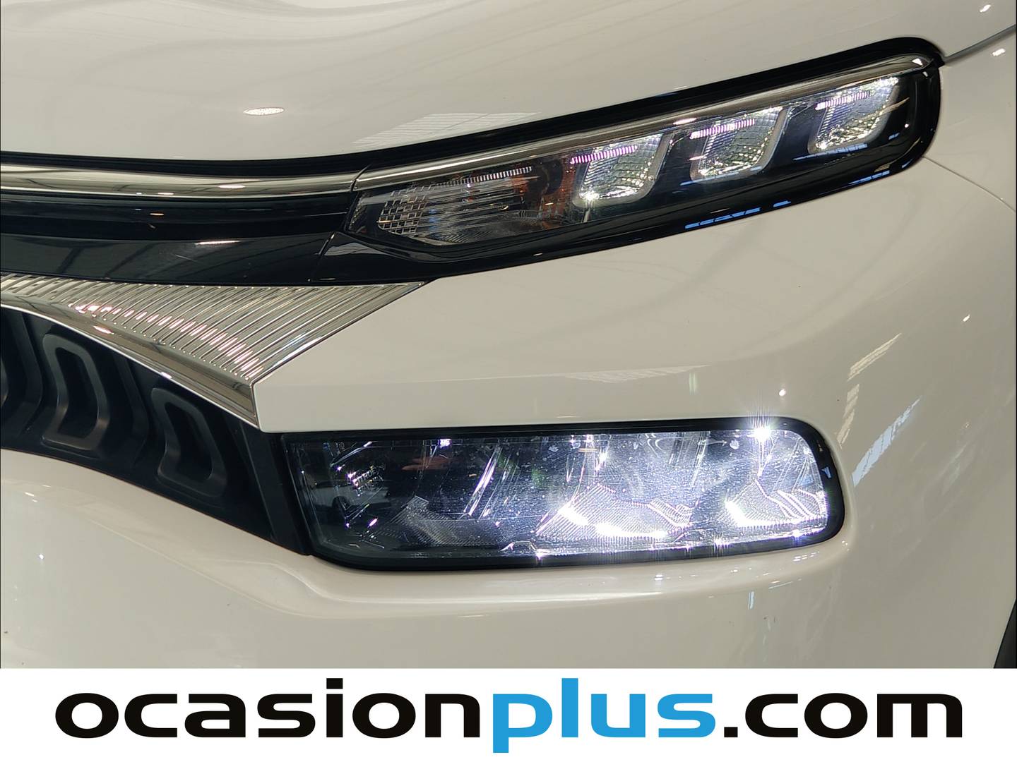 Foto Citroën C3 Aircross Citroen C3 Aircross PureTech 130 Shine Pack EAT6 (131 CV)