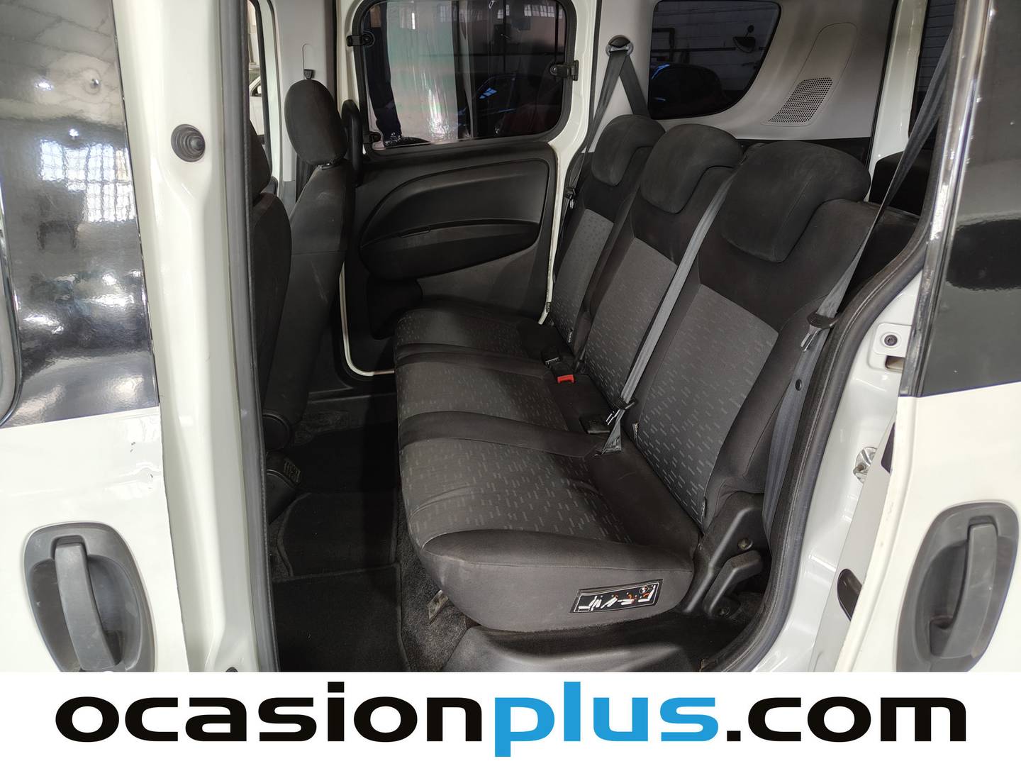 Foto Opel Combo Opel Combo Tour 1.6 CDTI Expression L1 H1 (105 CV)