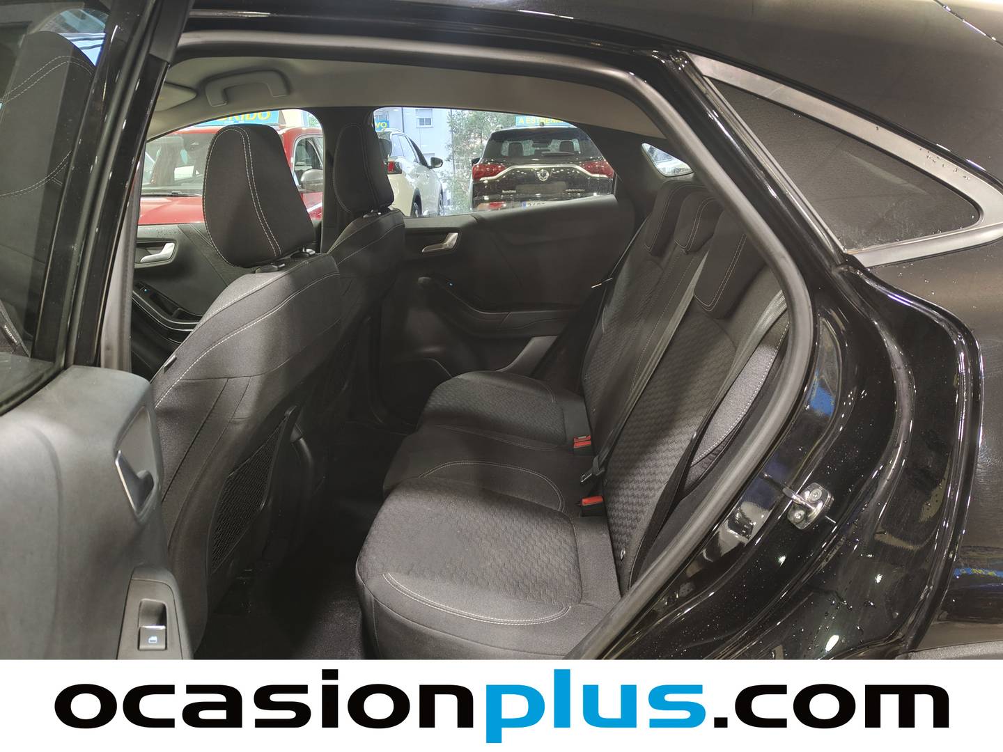 Foto asientos traseros Ford Puma Ford Puma 1.0 EcoBoost MHEV Titanium Design Auto (125 CV)