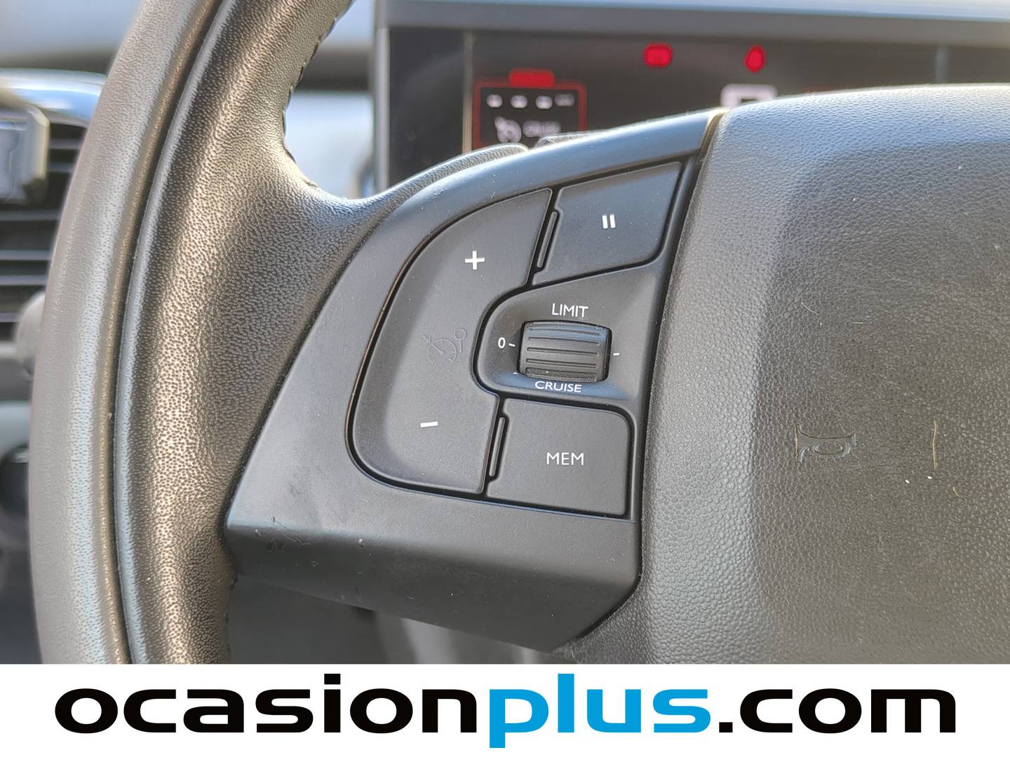 Equipamiento del Citroën C4 Cactus Citroën C4 Cactus PureTech 110 S&S Feel (110 CV)