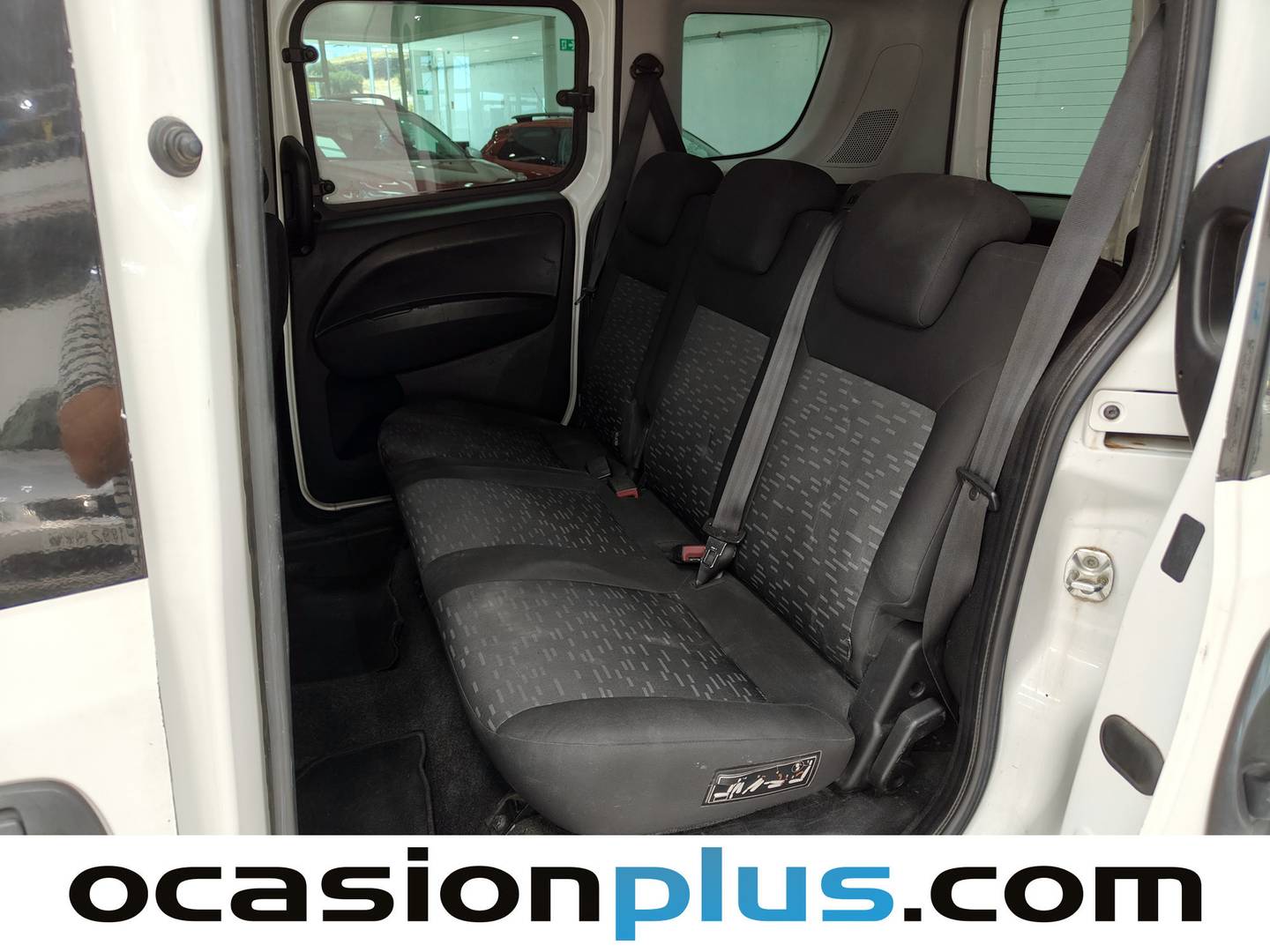 Foto asientos traseros Opel Combo Opel Combo Combi 1.3 CDTI Tour Expression (95 CV)