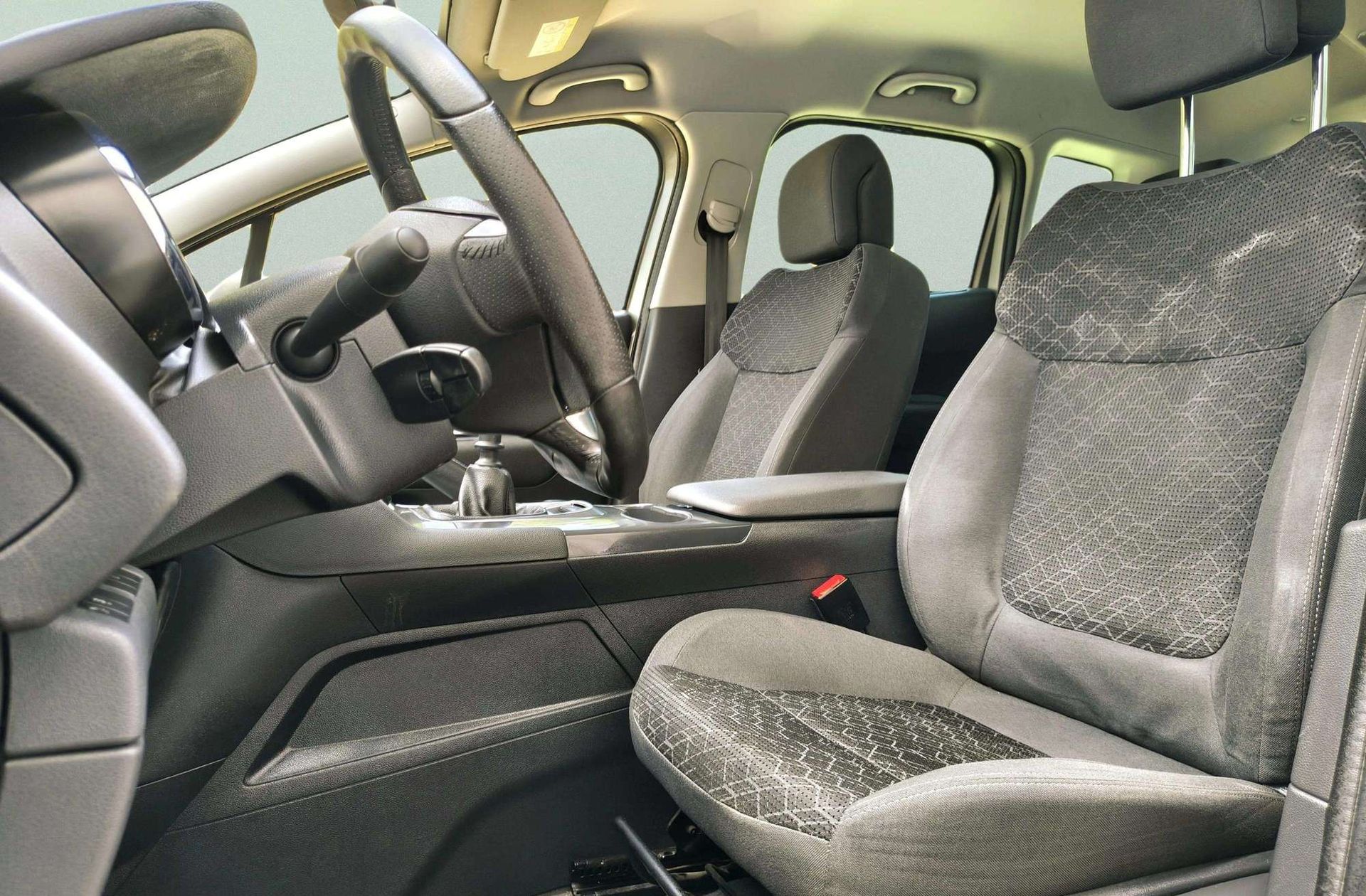 Peugeot 3008 1.2 PureTech Style - foto 8