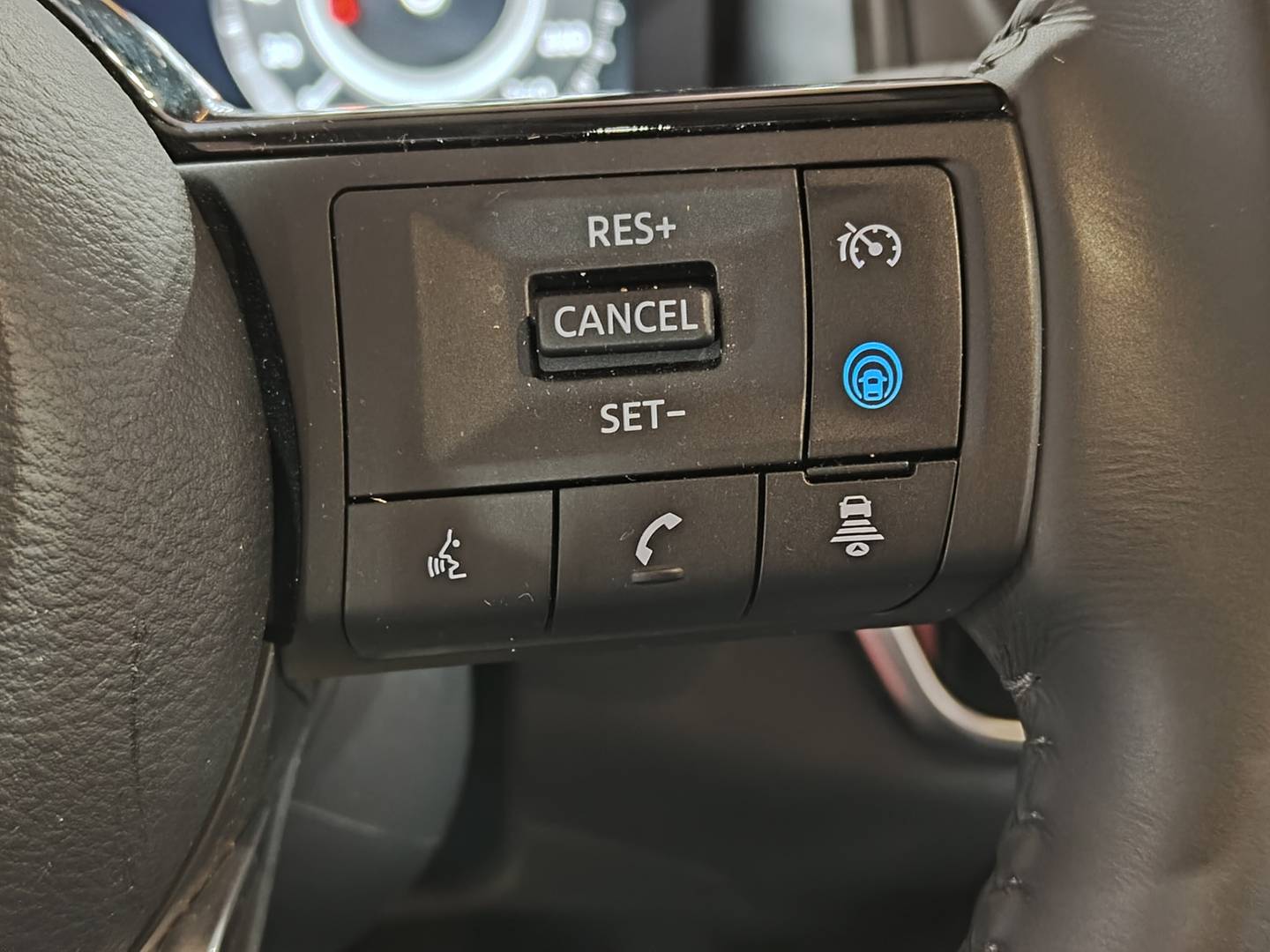 Foto Nissan QASHQAI Nissan Qashqai DIG-T 140 N-Connecta (140 CV)