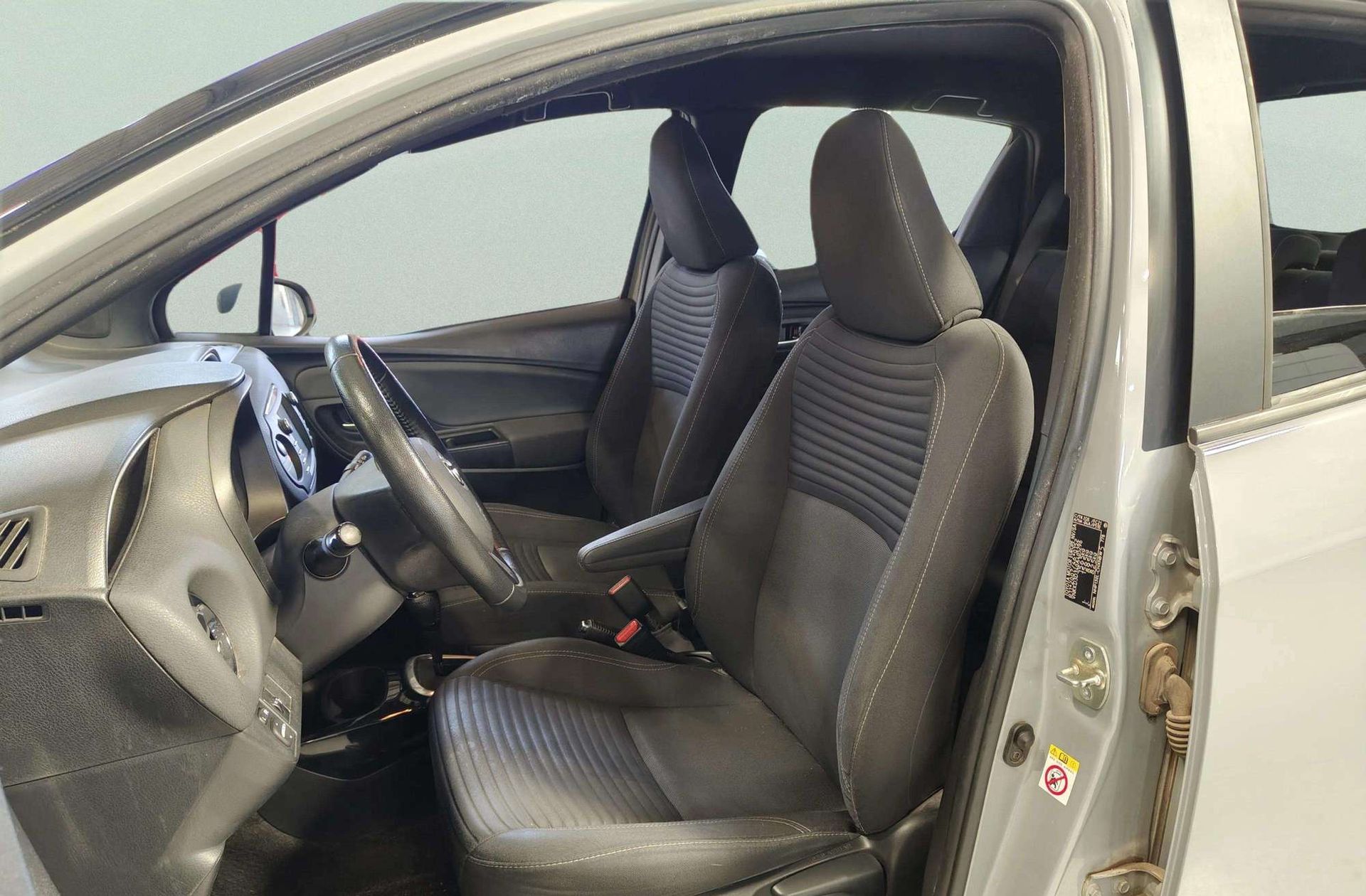 Toyota Yaris 1.5 Hybrid Feel - foto 9