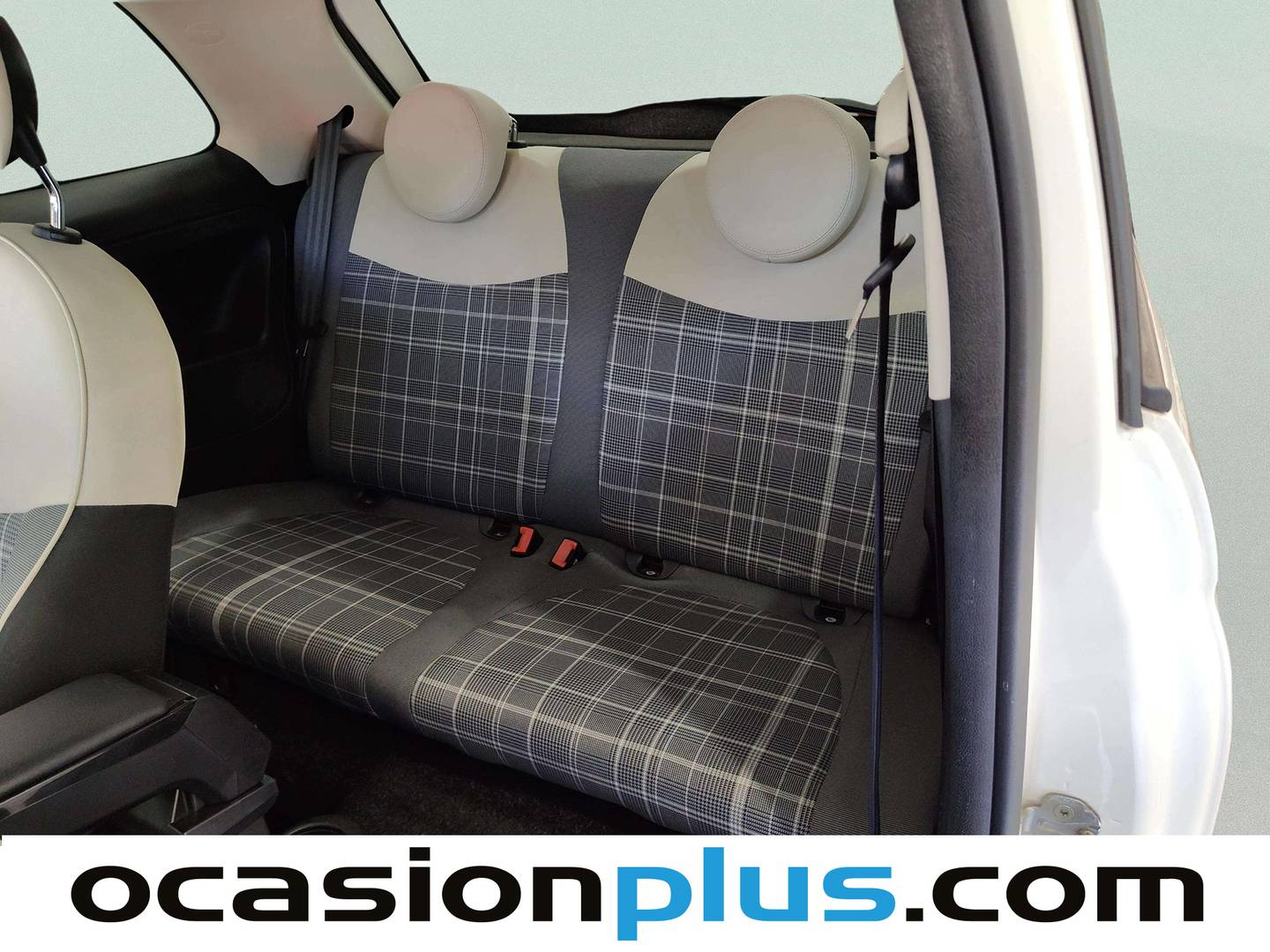 Foto asientos traseros Fiat 500 Fiat 500 1.2 8v Lounge (69 CV)