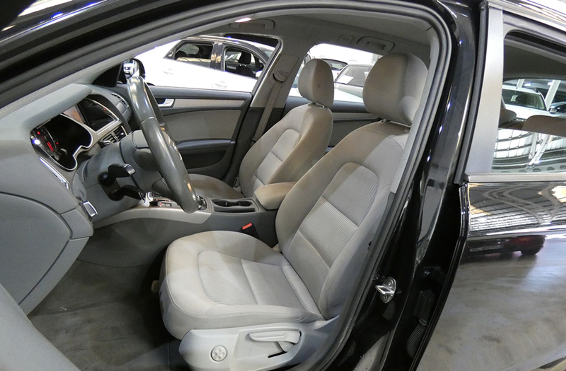 Audi A4 Avant 2.0 TDI multitronic - foto 10