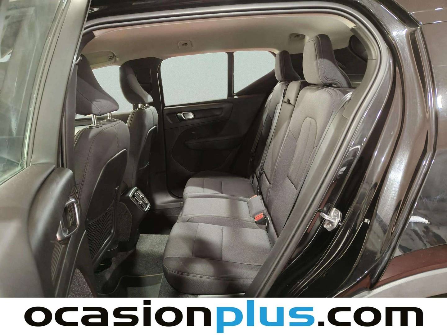Foto asientos traseros Volvo XC40 Volvo XC40 T2 Momentum Pro Auto (129 CV)