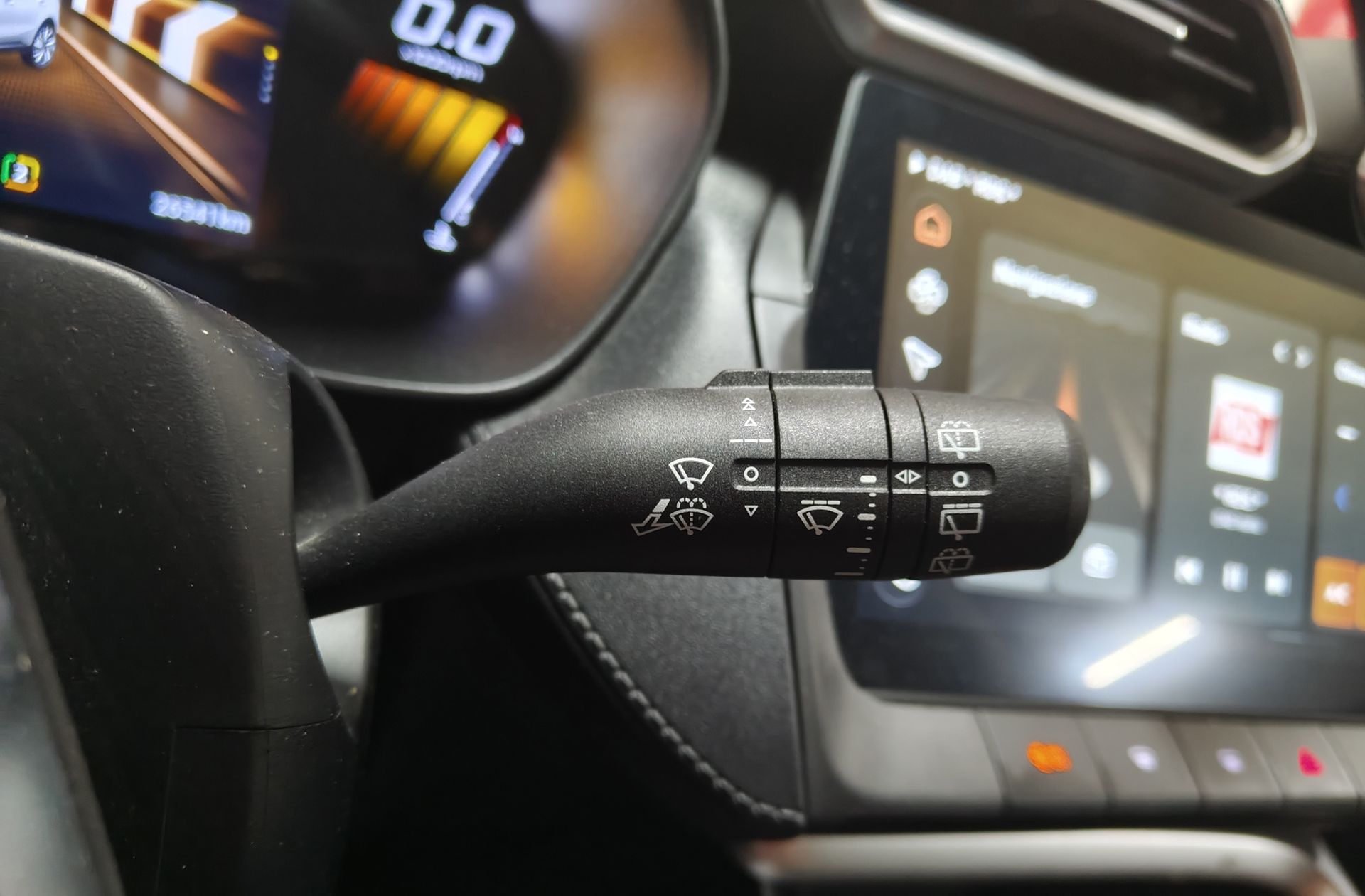 MG ZS 1.5 Hybrid+ Luxury - foto 27
