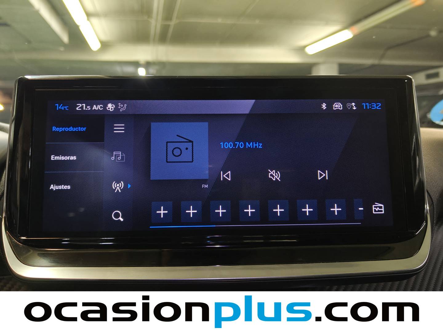 Foto Peugeot 2008 Peugeot 2008 Allure Hybrid eDCS6 (136 CV)