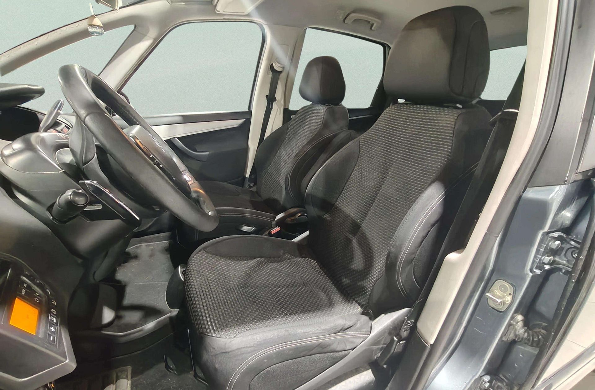 Citroën C4 Picasso 1.6 HDi CMP Millenium - foto 8
