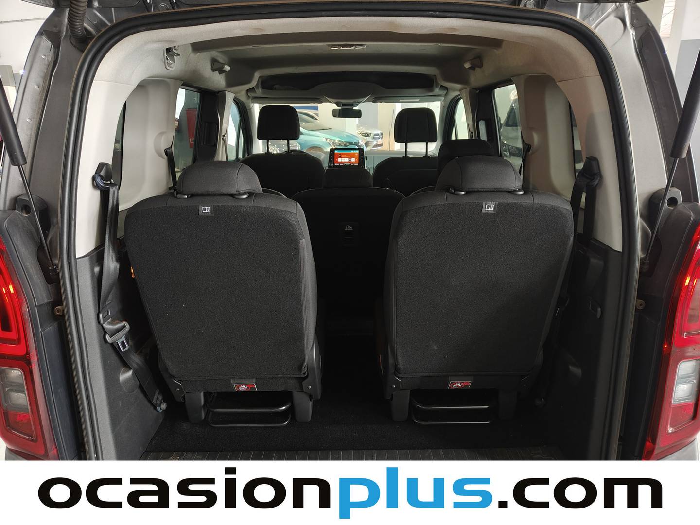 Fotos maletero Citroën Berlingo Citroën Berlingo BlueHDi 100 Talla M Shine(102 CV) 7 Plazas
