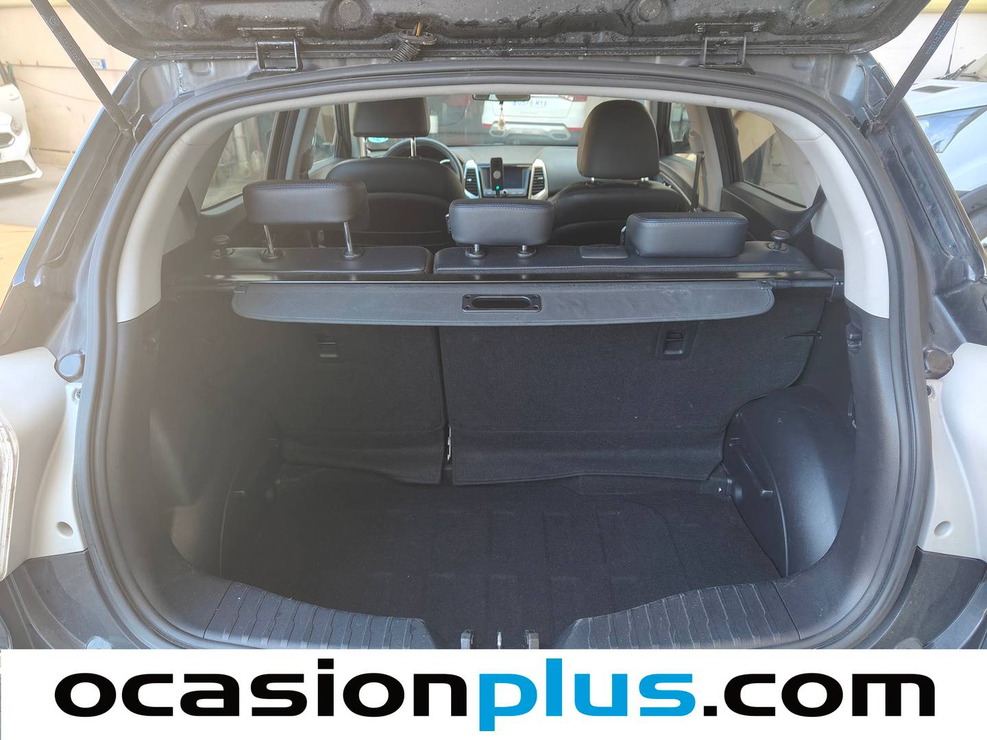 Fotos maletero SsangYong Tivoli SsangYong Tivoli G16 Premium 4x2 (128 CV)
