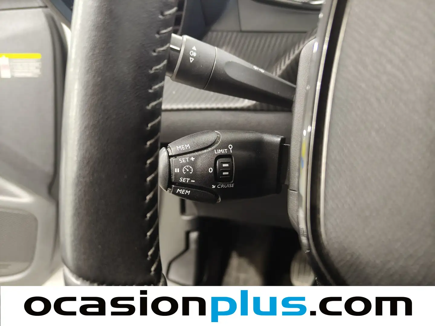 Foto Peugeot 2008 Peugeot 2008 PureTech 100 S&S Allure (100 CV)