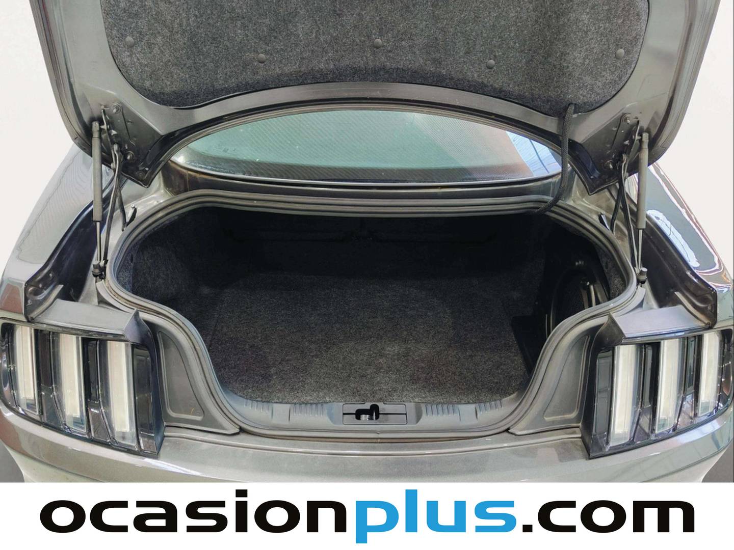 Foto asientos traseros Ford Mustang Ford Mustang 2.3 EcoBoost Mustang Auto Fastback (314 CV)