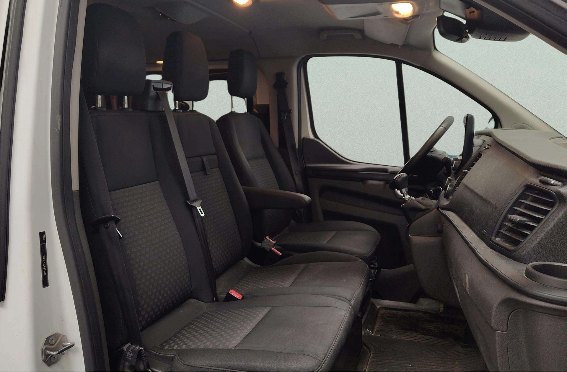 Ford Transit Custom Kombi 2.0 TDCi 320 L1 Trend 9 plazas - foto 18