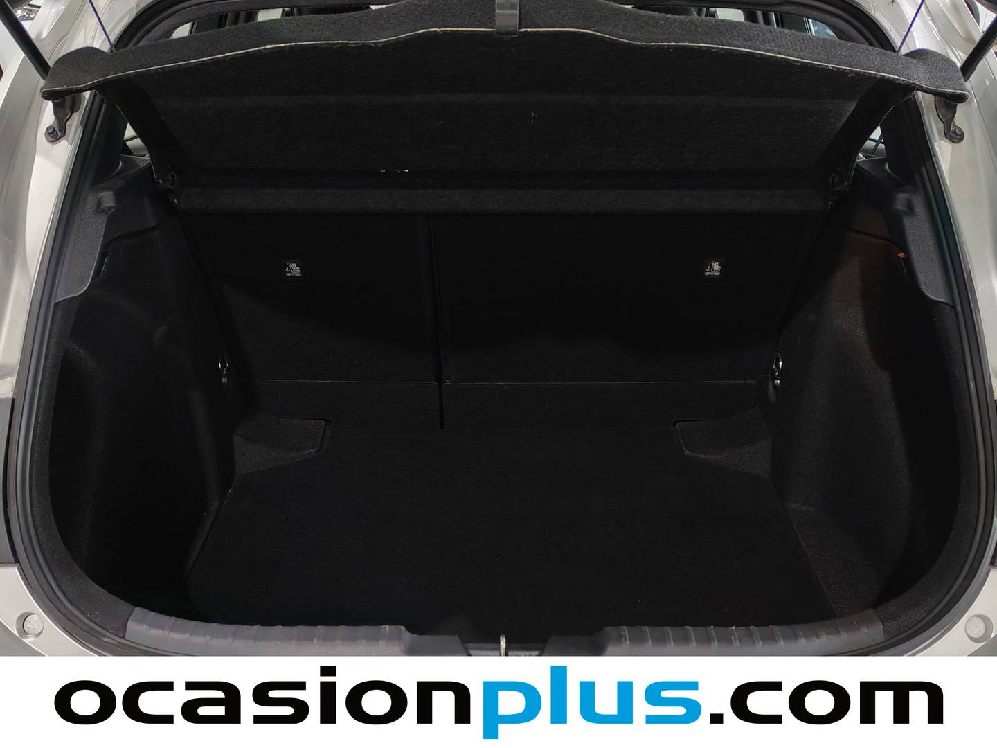 Fotos maletero Toyota Corolla Toyota Corolla 1.8 125 Híbrido Active Tech E-CVT 90 kW (122 CV)