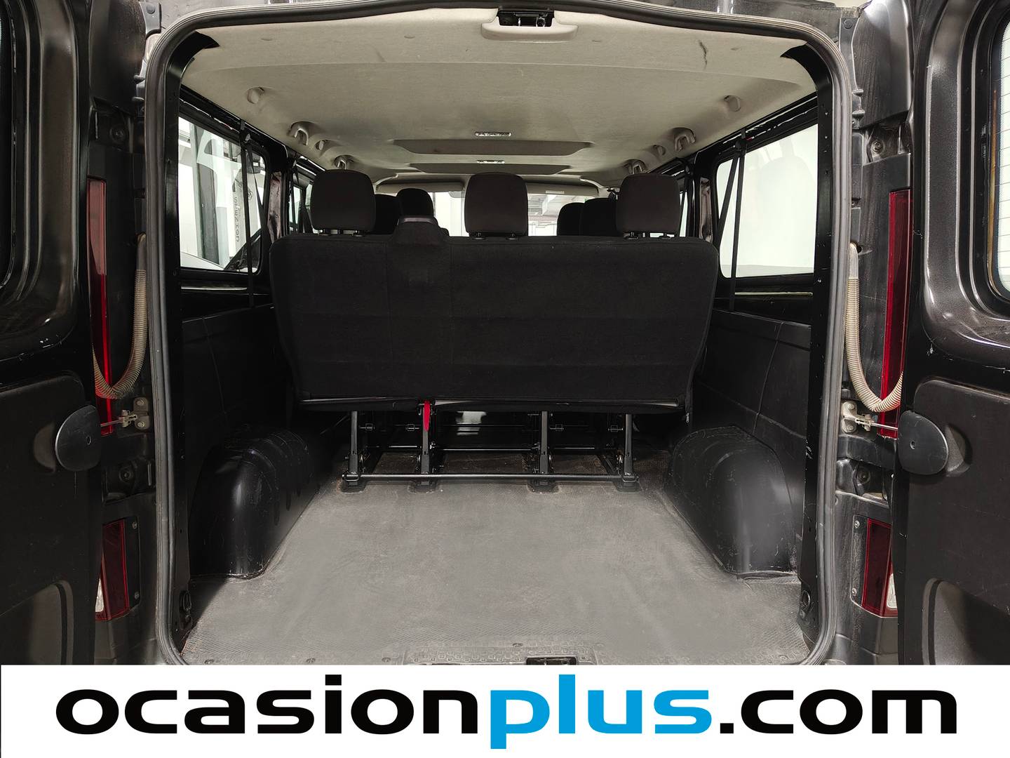 Foto asientos traseros Nissan Primastar NISSAN Primastar Combi 9 2.0dCi (150CV) L2H1 1T Acenta