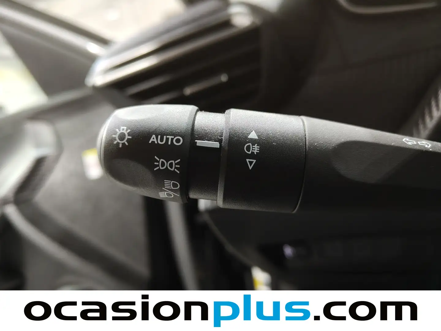 Foto Peugeot 2008 Peugeot 2008 PureTech 100 S&S Allure (100 CV)