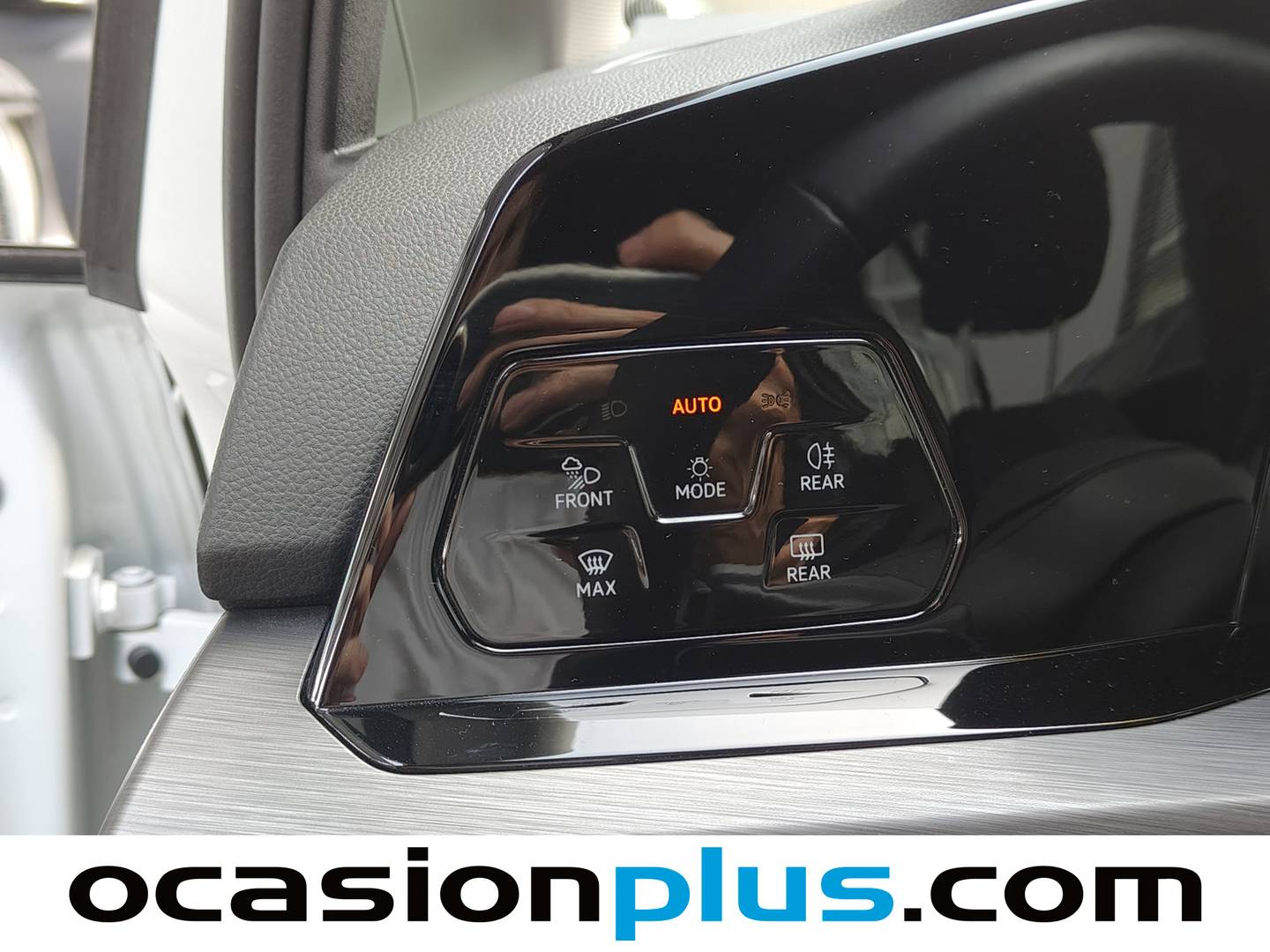 Foto Volkswagen Golf Volkswagen Golf Style 1.5 TSI  (130 CV)