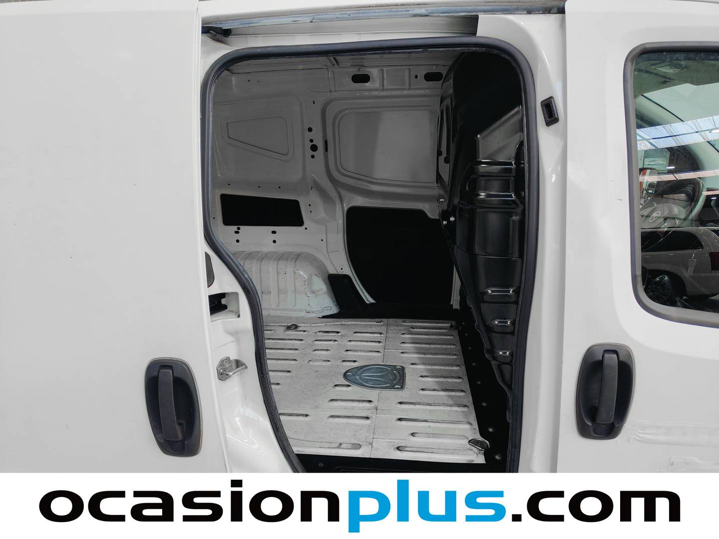 Fotos maletero Fiat Fiorino Fiat Fiorino Cargo Furgon 1.3 Multijet Base N1 (80 CV)