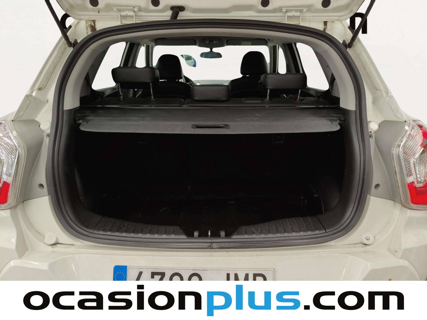 Foto SsangYong Tivoli SsangYong Tivoli D16T Premium 4x2 (115 CV) siete plazas