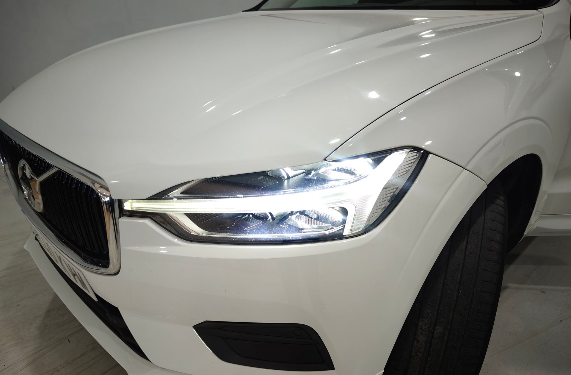 Volvo XC60 D4 Momentum - foto 18