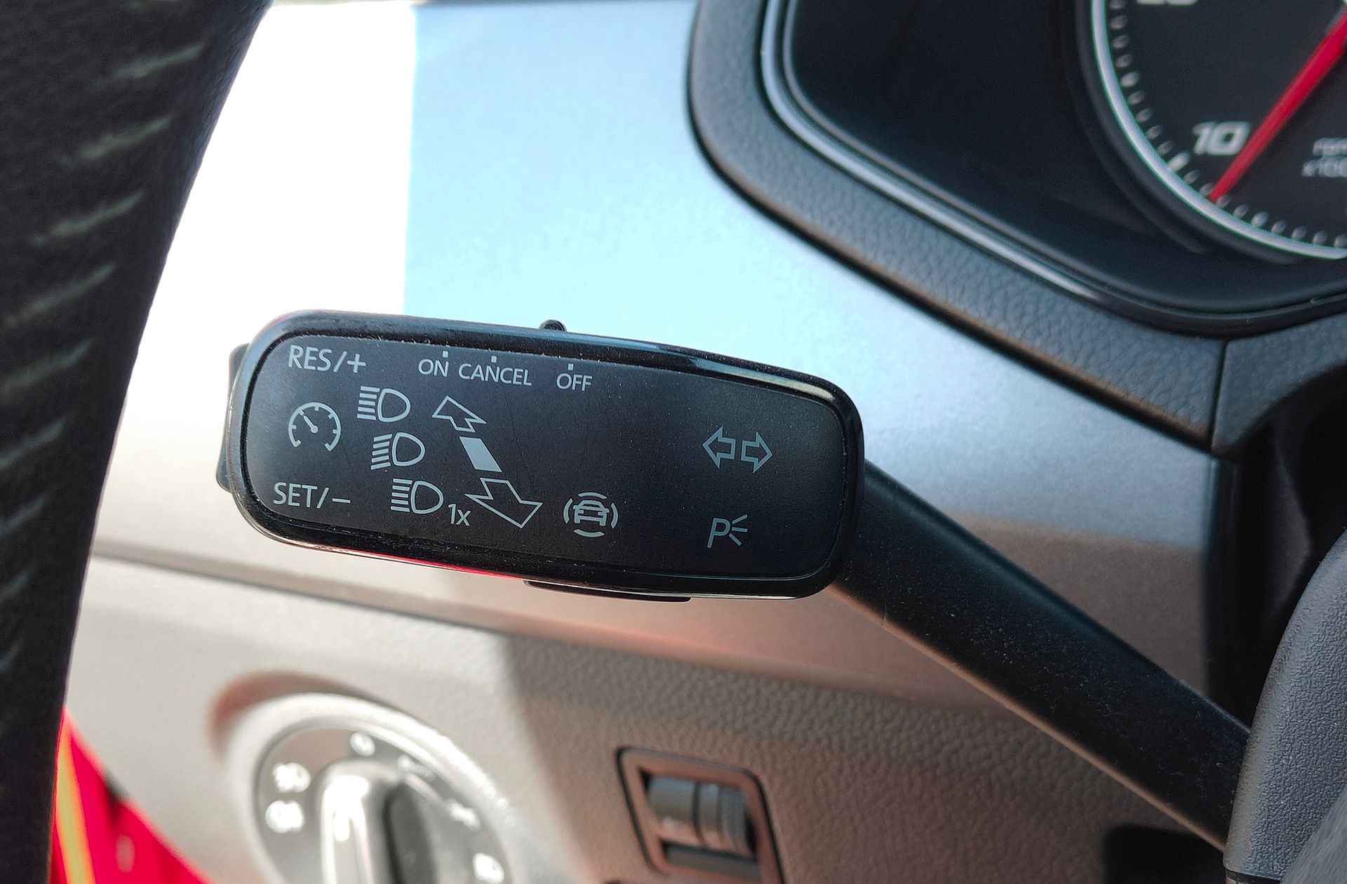 SEAT Arona 1.6 TDI Ecomotive Style - foto 24