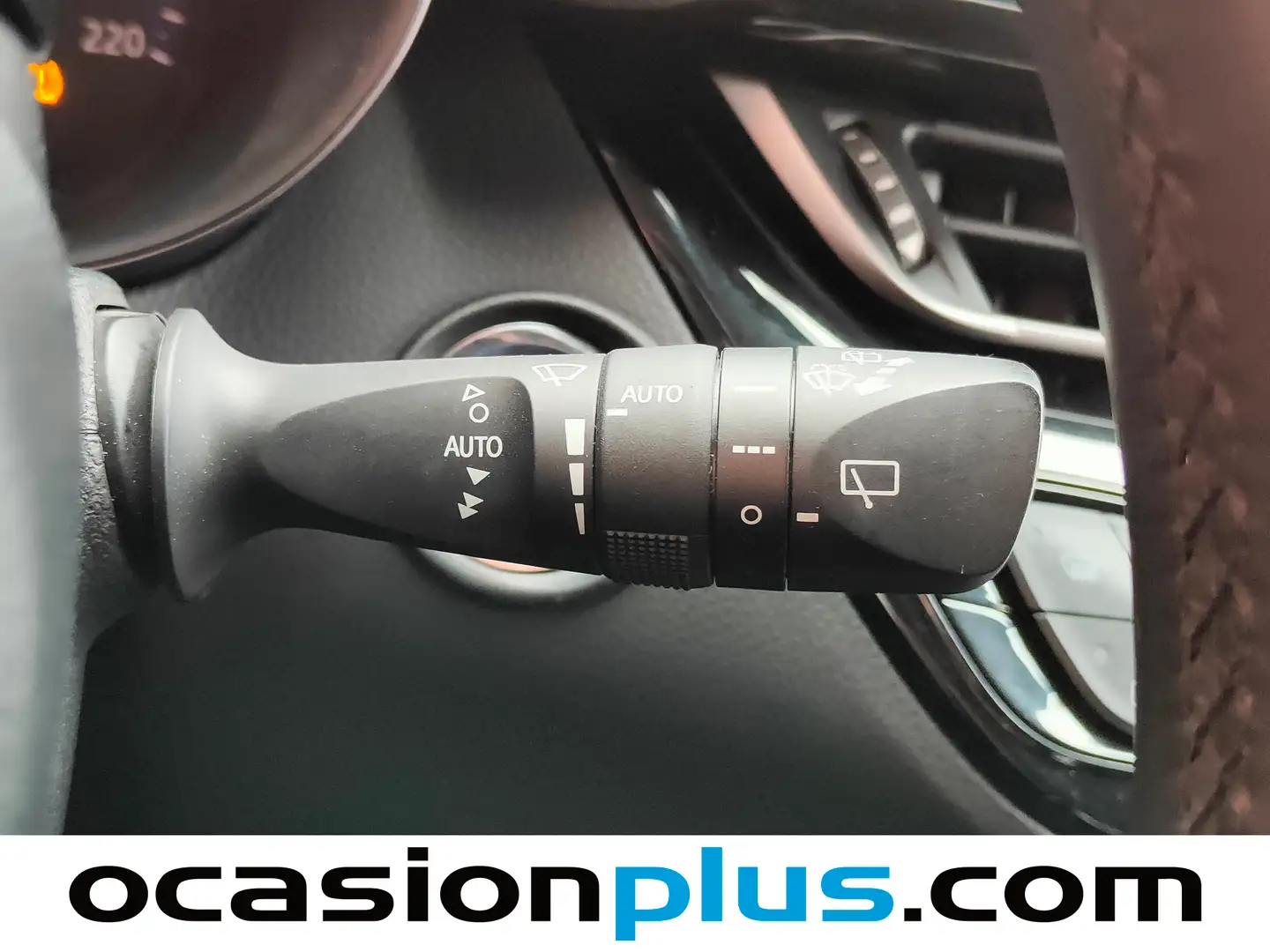 Foto Toyota C-HR Toyota C-HR 1.8 125H Advance (122 CV)