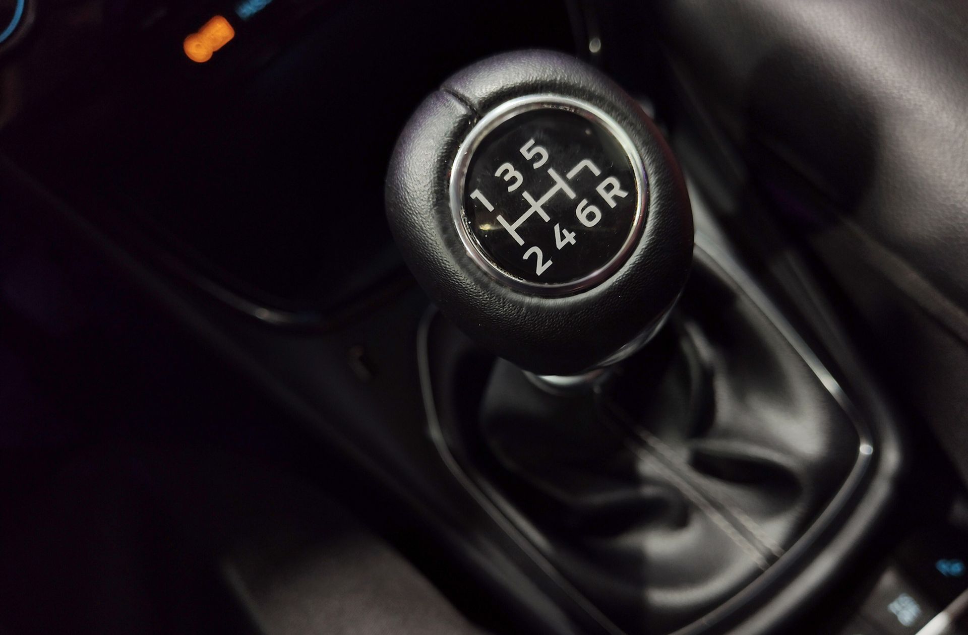 Ford Puma 1.0 EcoBoost MHEV Titanium Design - foto 5