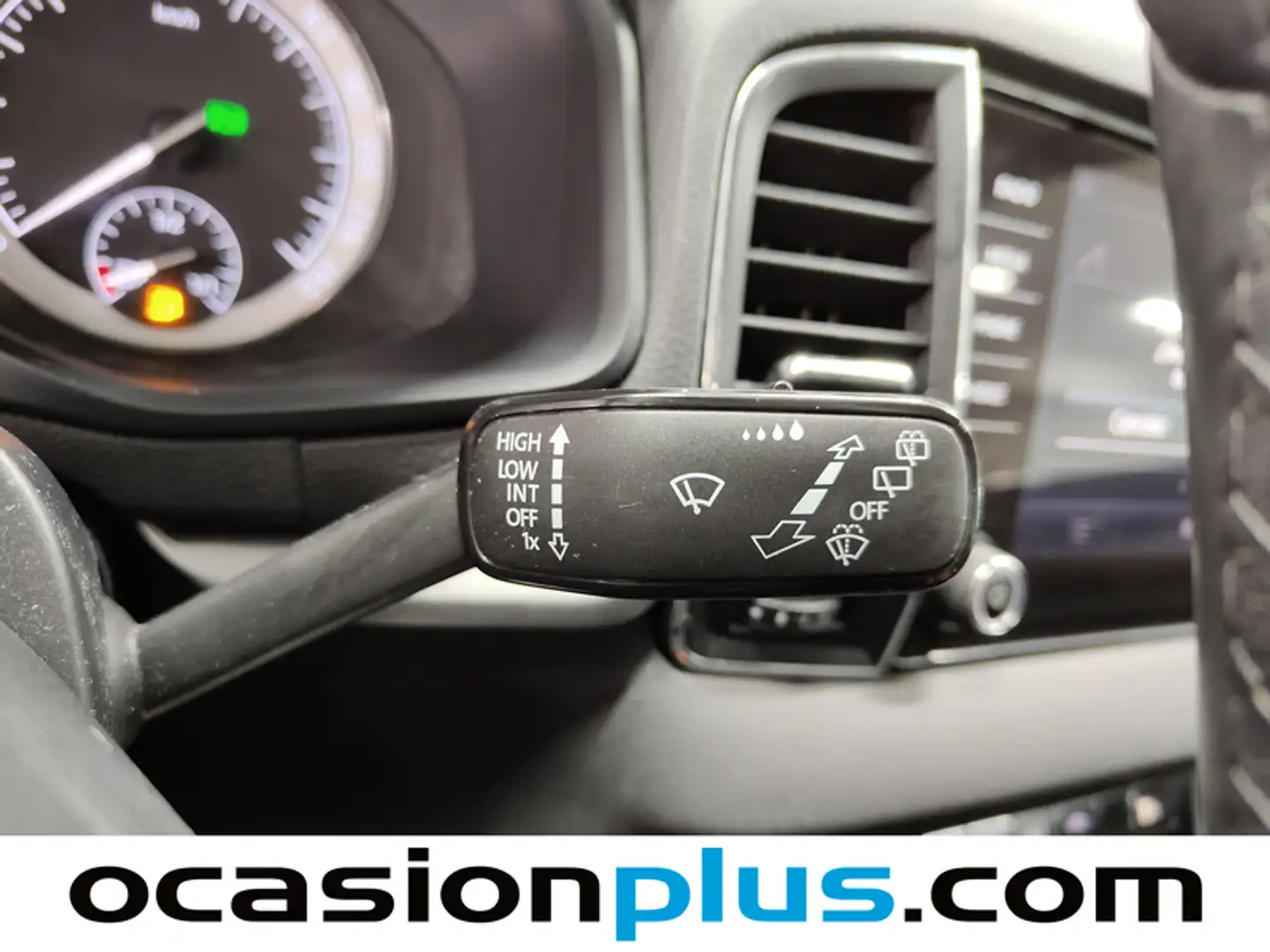 Foto Skoda Karoq Skoda Karoq 1.5 TSI ACT Ambition DSG (150 CV)