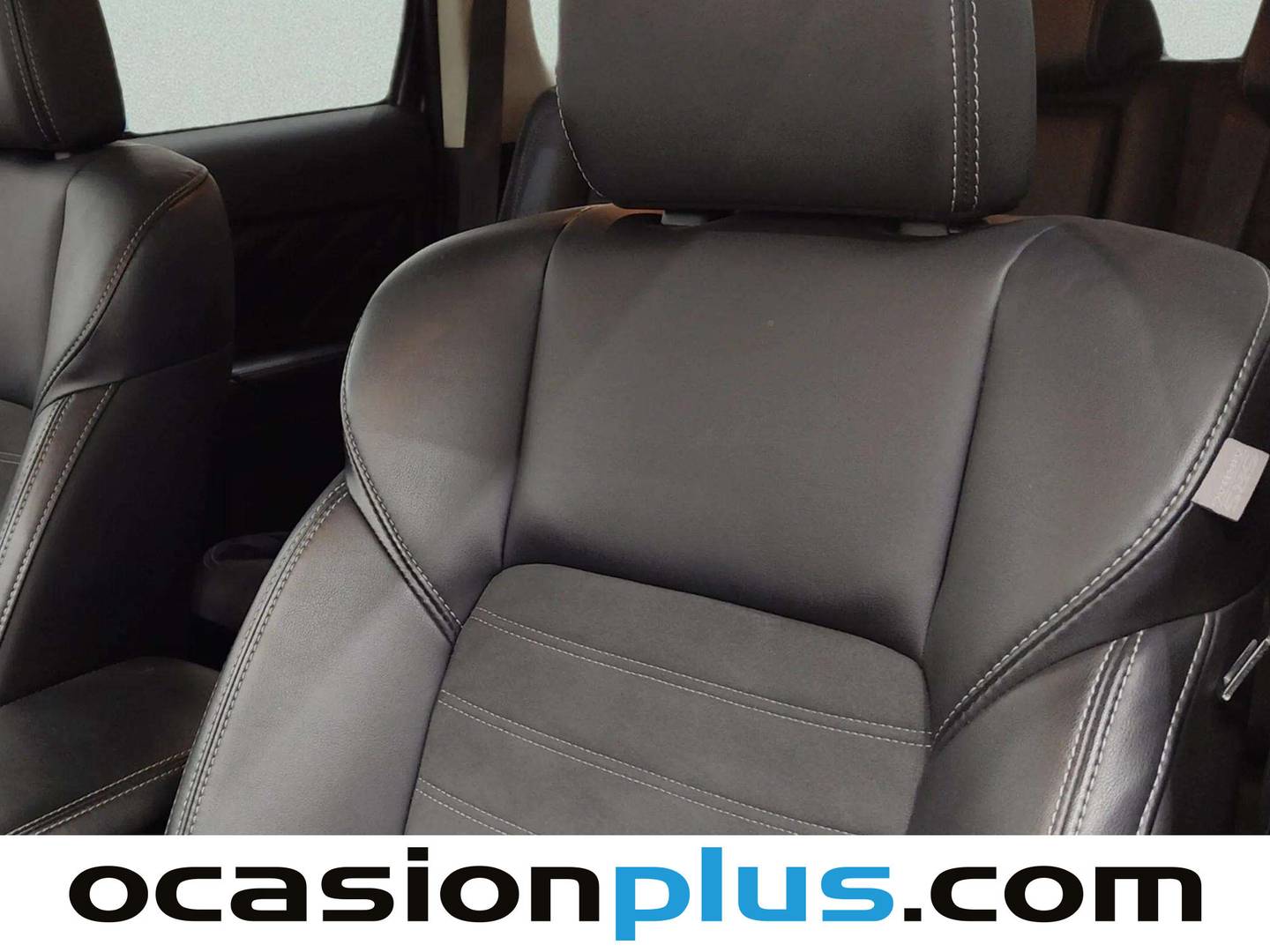 Extras y acabados del Mitsubishi Outlander Mitsubishi Outlander 2.4 PHEV Motion 4WD Auto (224 CV)