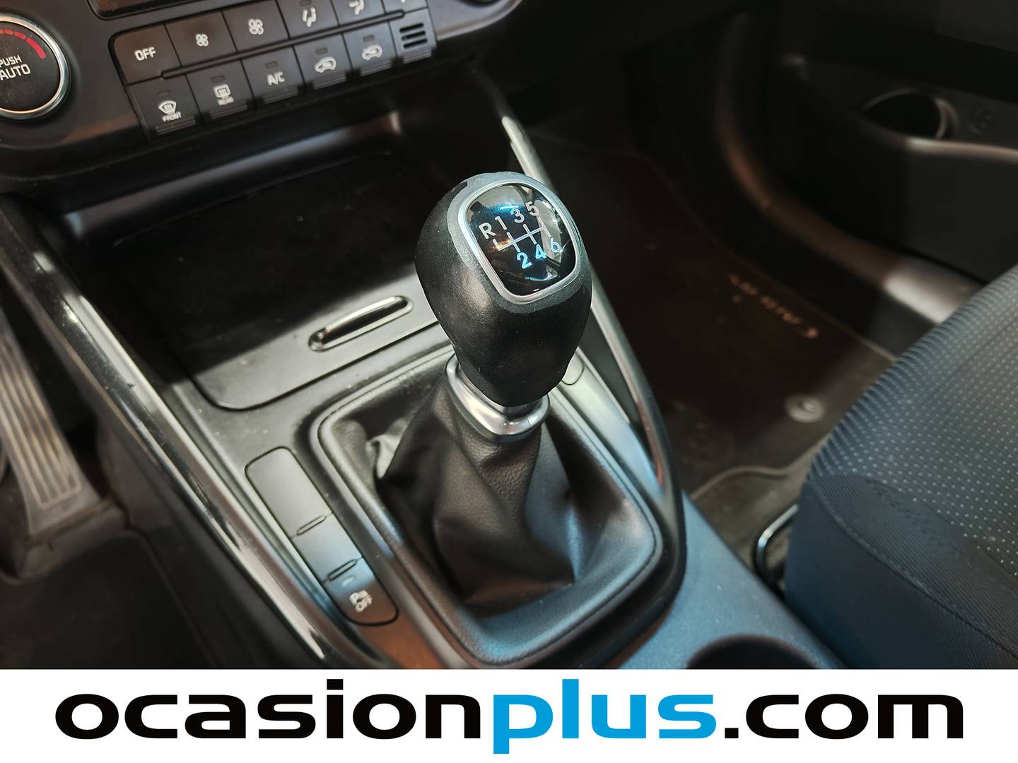 KIA Carens KIA Carens 1.6 GDi UEFA Euro 2016 Eco-Dynamics  (135 CV) de segunda mano